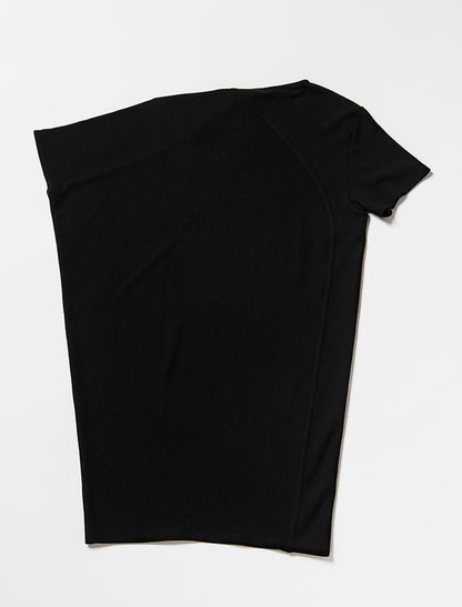 Back view of black dress.